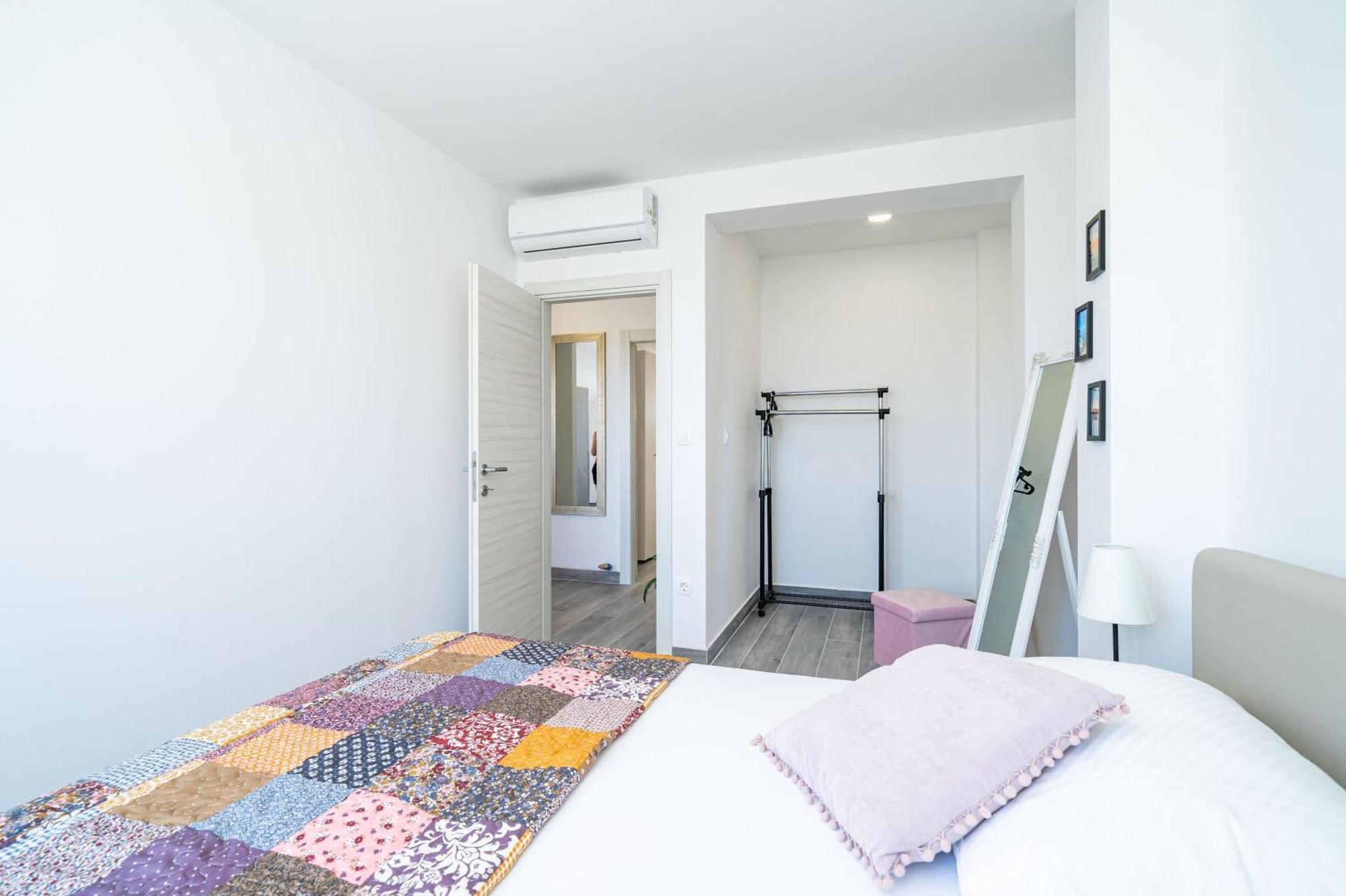 Apartments Amalija Cilipi Bilik gambar